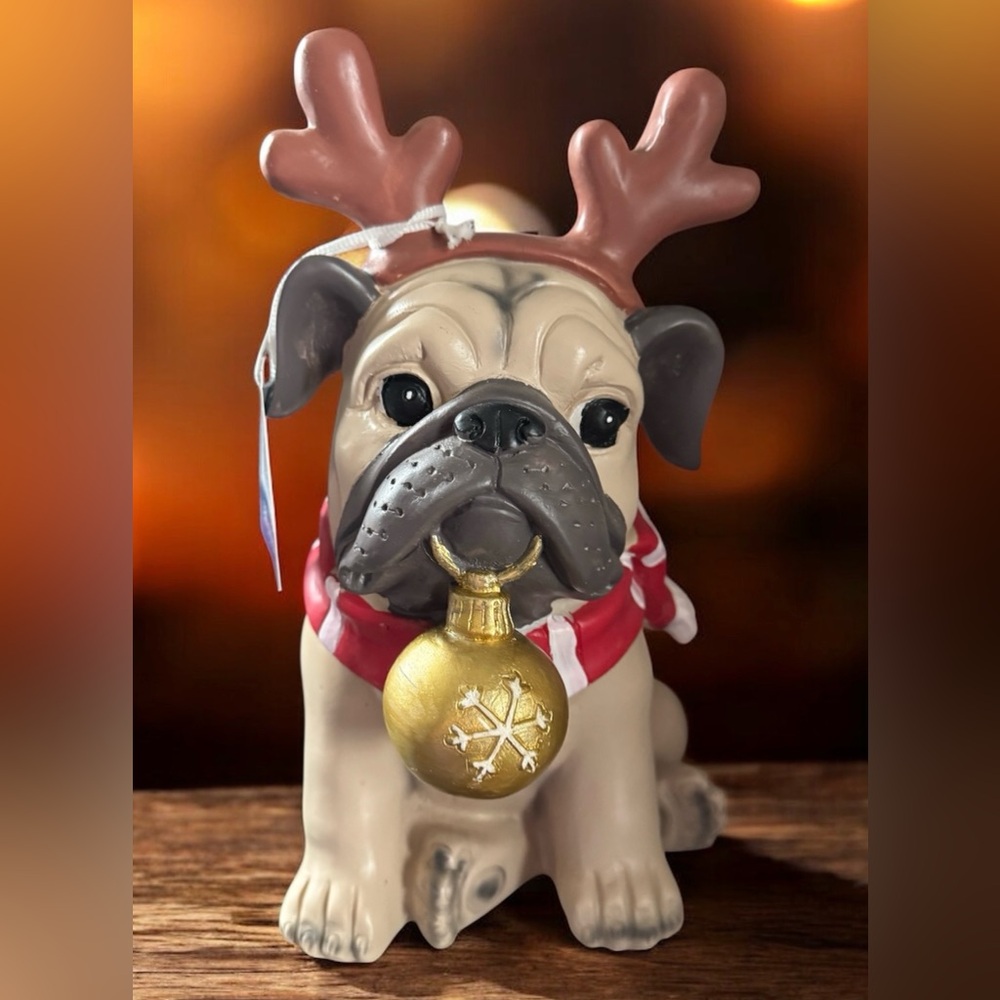 New! Humane Society Christmas Pug figure statue 11”